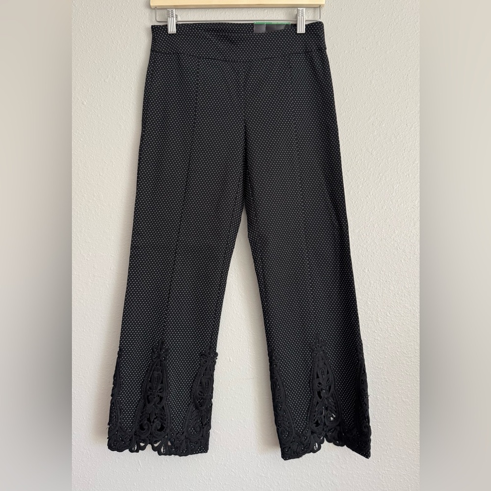 NWT Attyre NY Caroline Polka Dot Crop Pants‎ - Lace Crochet Hem Detail - Size 4